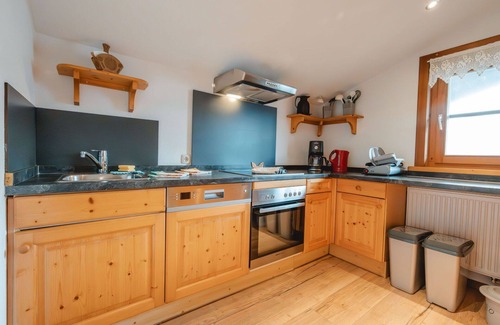 Piesendorf Villa | Estupenda casa de vacaciones para 16 personas con WIFI, TV, terraza y aparcamiento