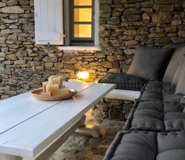 Faros Armenistis Casa | Wood and Stone