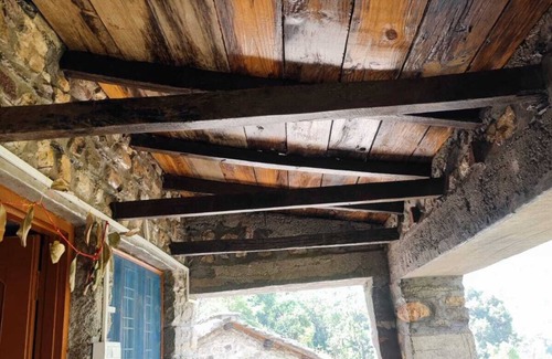 Bullawala Cabaña | Wood Valley in the foothill of Himalayas.