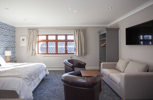 Sidcot Casa | Woodborough Inn