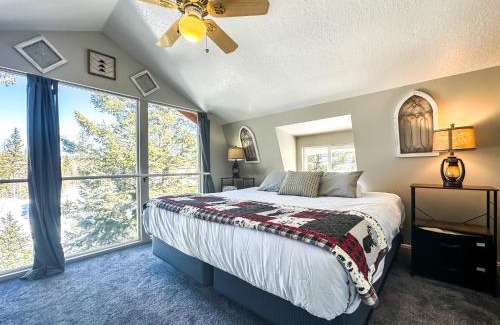 Duck Creek Village Casa | Woodchuck Cabin