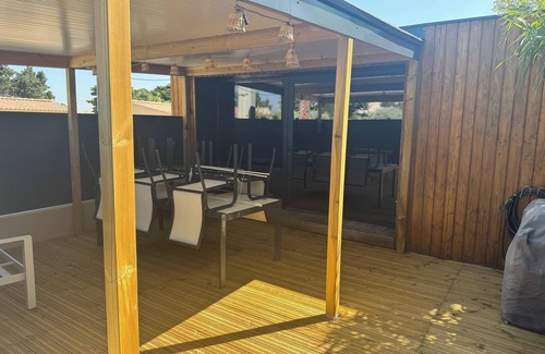 Chateauneuf-les-Martigues Chalet De Esquí | Wooden chalet rental