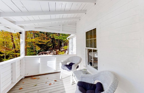 Camden Cabaña | Wooded home on the pond with WiFi, wood stove, full Kitchen, loft, bunks, & dock