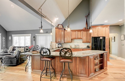 Austinburg Casa | Wooded Luxury Home
