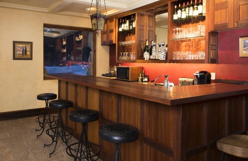 Wilson Casa | Arbolado, lujo del viejo mundo en Wilson