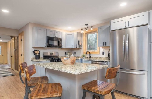 Center Conway Casa | Wooded Wonderland with private wood fired Sauna!