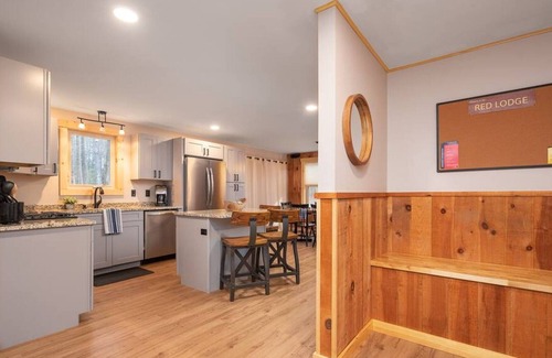 Center Conway Casa | Wooded Wonderland with private wood fired Sauna!