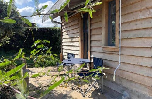 Naivasha Apartamento | Wooden Cottage for 5 Near Lake Naivasha, Elwai Visitor Centre