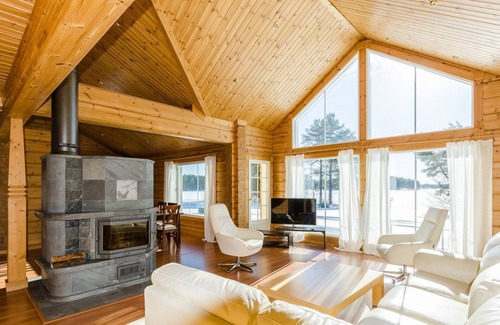Haapalahti Casa | Wooden ecovilla by Interhome