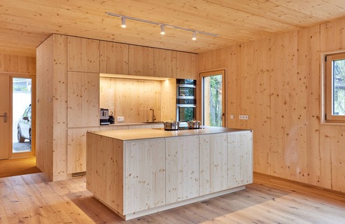 Bad Kohlgrub Casa | Wooden house - experience real nature in style!