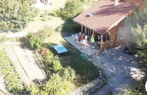 Gap Casa | WOODEN HOUSE IN GAP (05000)