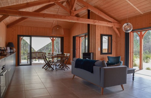 Vensac Casa | Wooden house overlooking the forest - 1km from the beach and Montalivet market
