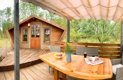 East Drayton Chalet De Esquí | Wooden tiny house Glamping cabin with hot tub 1