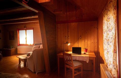 Plaski Chalet De Esquí | Wooden veggie house Koliba near Plitvice Lakes