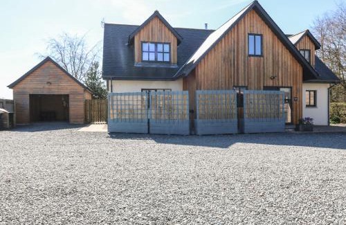 Ellon Casa | Woodend Croft