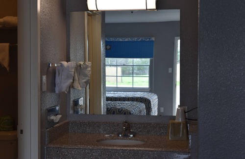 Sweet Home Hotel | Woodfield Inn & Suites