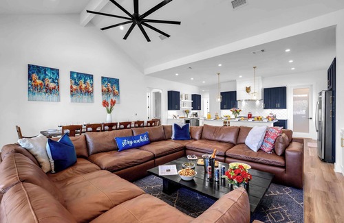 Granite Shoals Casa | Woodland Escape | Concierge Services | New Listing