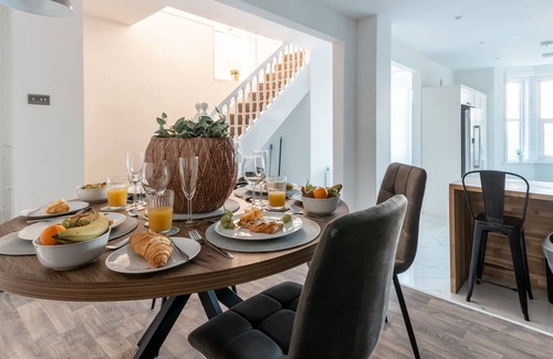 Newport Casa | Woodland View Newport - 4 bedroom home