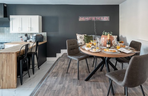 Newport Casa | Woodland View Newport - 4 bedroom home
