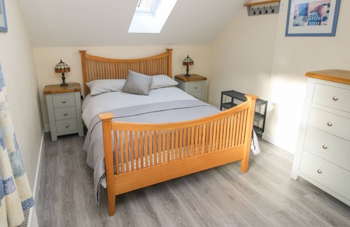Mold Cabaña | WOODLAND VIEW, romantic in Llanarmon-Yn-Ial