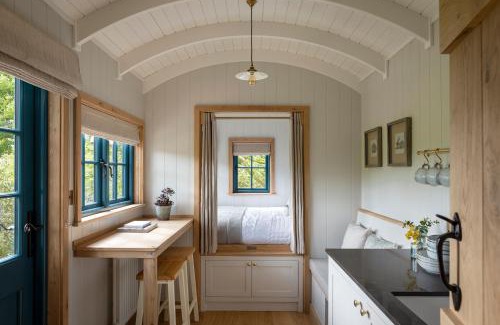 Baslow Casa | Woodlands Shepherds HutChatsworth Estate