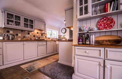 Amroth Cabaña | Woodpecker Cottage - Sheepswalk Farm