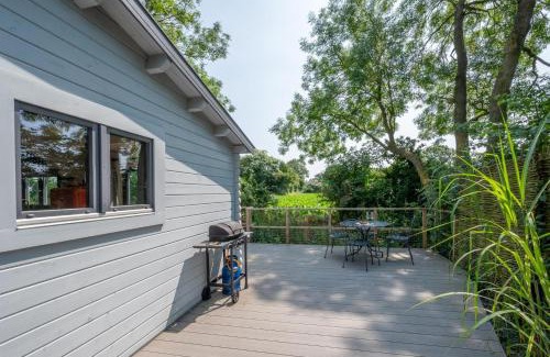 Diss Casa | Woodpecker Lodge