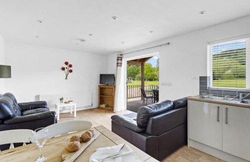 Somerton Chalet De Esquí | Woodpecker Lodge, Redlake Farm nr Glastonbury