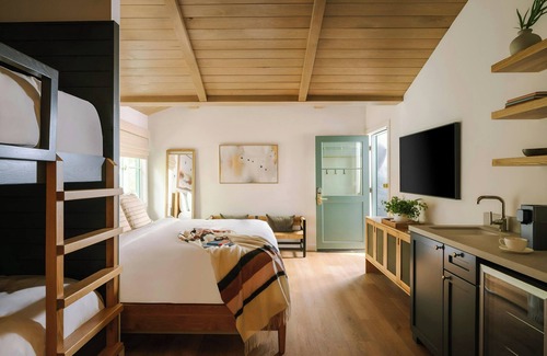 Laguna Beach Hotel | Woods Cove Hotel Laguna Beach, Sonder by Marriott Bonvoy