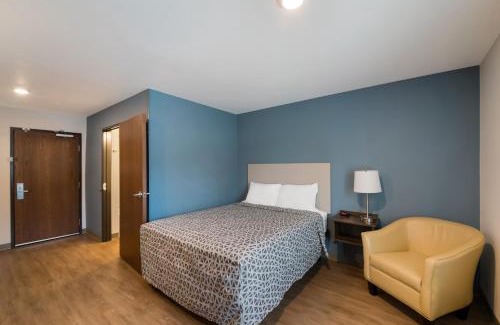 Walnut Creek Business Park Hotel | WoodSpring Suites Austin Central