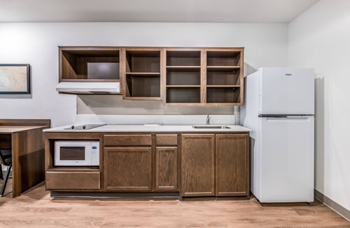 Charlotte Hotel | WoodSpring Suites Charlotte - University Research Park