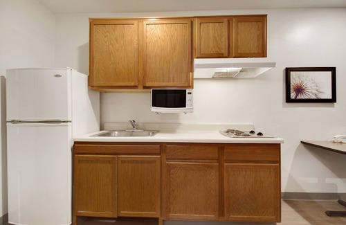 Bryan Hotel | WoodSpring Suites College Station