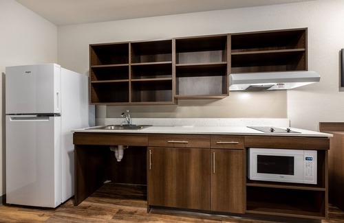 Corona Hotel | Woodspring Suites Corona
