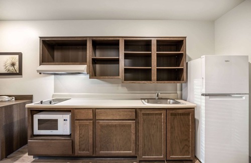 Gurnee Hotel | WoodSpring Suites Gurnee - Chicago