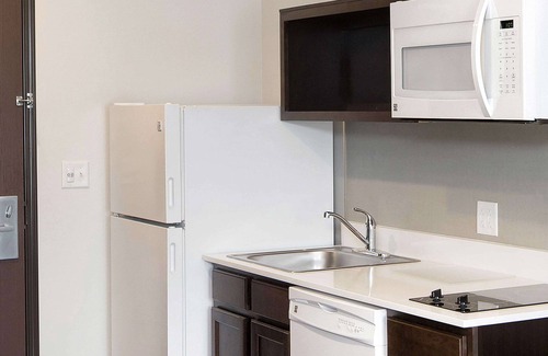 Humble Hotel | WoodSpring Suites Houston IAH Airport