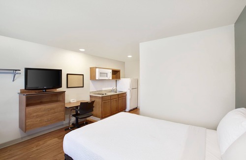 Lafayette Hotel | WoodSpring Suites Lafayette