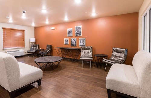 Lafayette Hotel | WoodSpring Suites Lafayette