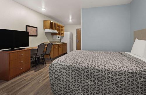 Macon Hotel | WoodSpring Suites Macon North