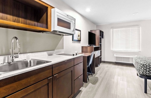 Southeast Houston Hotel | Woodspring Suites South Houston Hobby