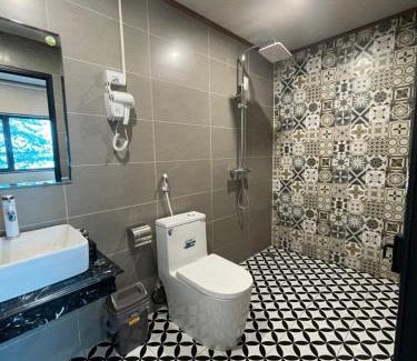 Cat Hai Hotel | Woodstock Beach Camp