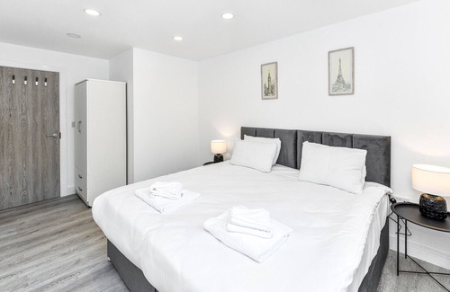 Hucknall Apartamento | Woodstock House Flat 3 - Cosy 2BR Flat in Hucknall