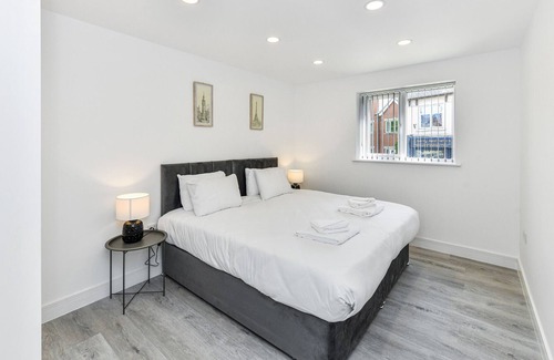 Hucknall Apartamento | Woodstock House Flat 3 - Cosy 2BR Flat in Hucknall