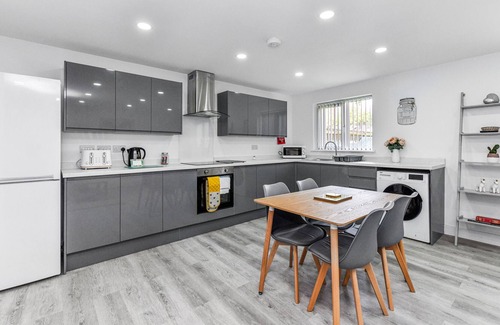 Hucknall Apartamento | Woodstock House Flat 3 - Cosy 2BR Flat in Hucknall