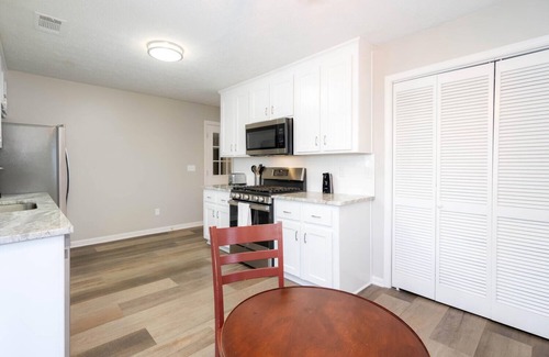 Woodstock Casa | Woodstock - Whole Home - Extended Stay