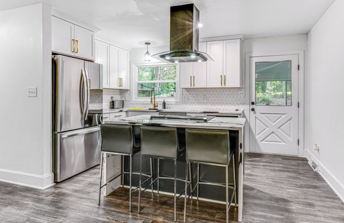 Mount Mourne Casa | Woodsy Concord Retreat ~ 11 Mi to Nascar!