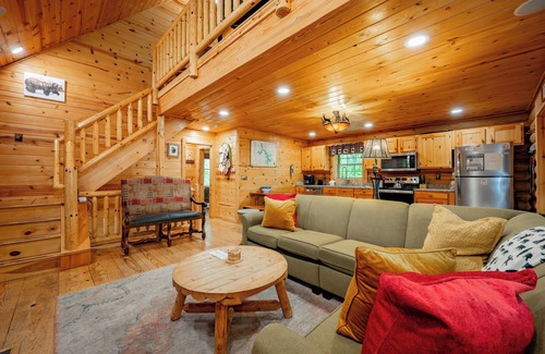 Thayerville Cabina | Whitewater Lodge - Lake Area casa con jacuzzi
