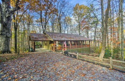 Wears Valley Casa | Woodsy Pigeon Forge Hideaway Private Hot Tub