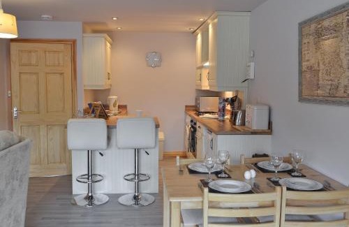 Cutthorpe Casa | Woodview Lodge