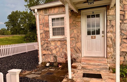 Dahlonega Villa | Woodward Villa - Unit D - 6 min walk (0.8mi) to town center