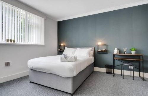 Liverpool Apartamento | Woolton Rd Flat Near John Lennon Airport, Free Parking & Wifi - Pass the Keys